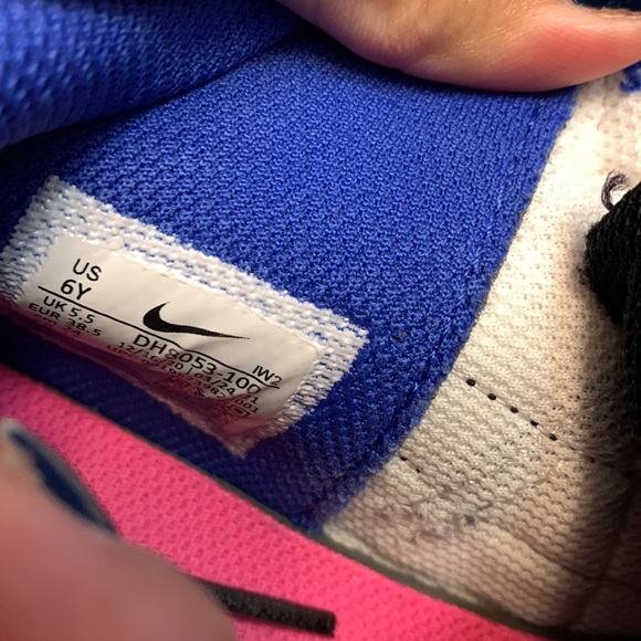 Boys space jam Nikes - Picture 6 of 6